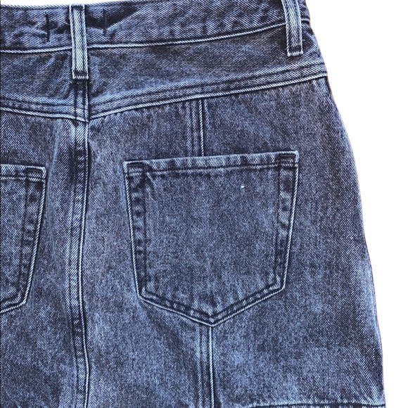 Abercrombie and Fitch Button Up Demin Skirt - Picture 7 of 7